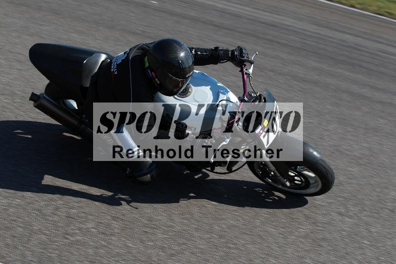 Archiv-2022/05 04.04.2022 Plüss Moto Sport ADR/Freies Fahren/707